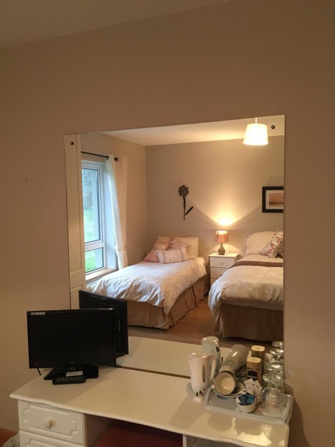 Carrick House B&B คิลลีเบกส์ ภายนอก รูปภาพ